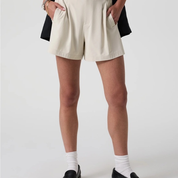 Vuori Villa Trouser Shorts - Picture 7 of 7